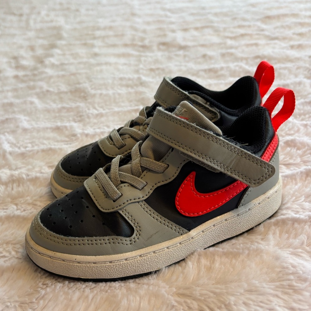 Nike Court Borough Grey Red Sneakers